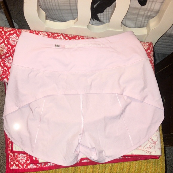 Lululemon strawberry milkshake Shorts - Picture 2 of 2